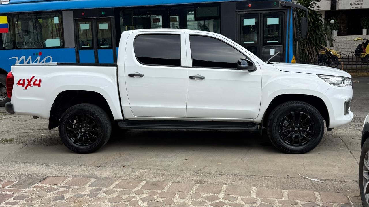 b0b019fb-2a3d-40e6-b7ff-d18672518553